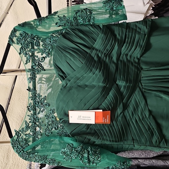 Nwt Elegant Green Evening Gown #139 - Picture 2 of 6